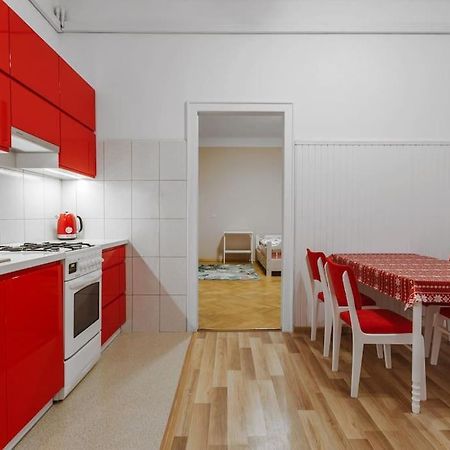 Apartament Astronomiczne Miejsce Przemysl Ngoại thất bức ảnh