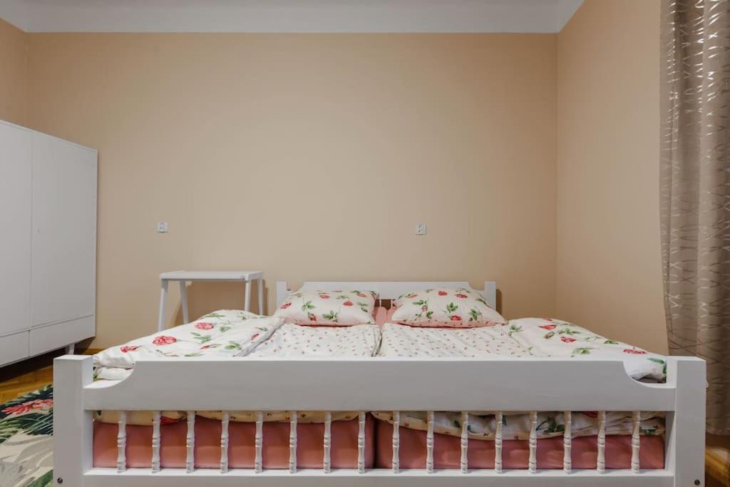 Apartament Astronomiczne Miejsce Przemysl Ngoại thất bức ảnh